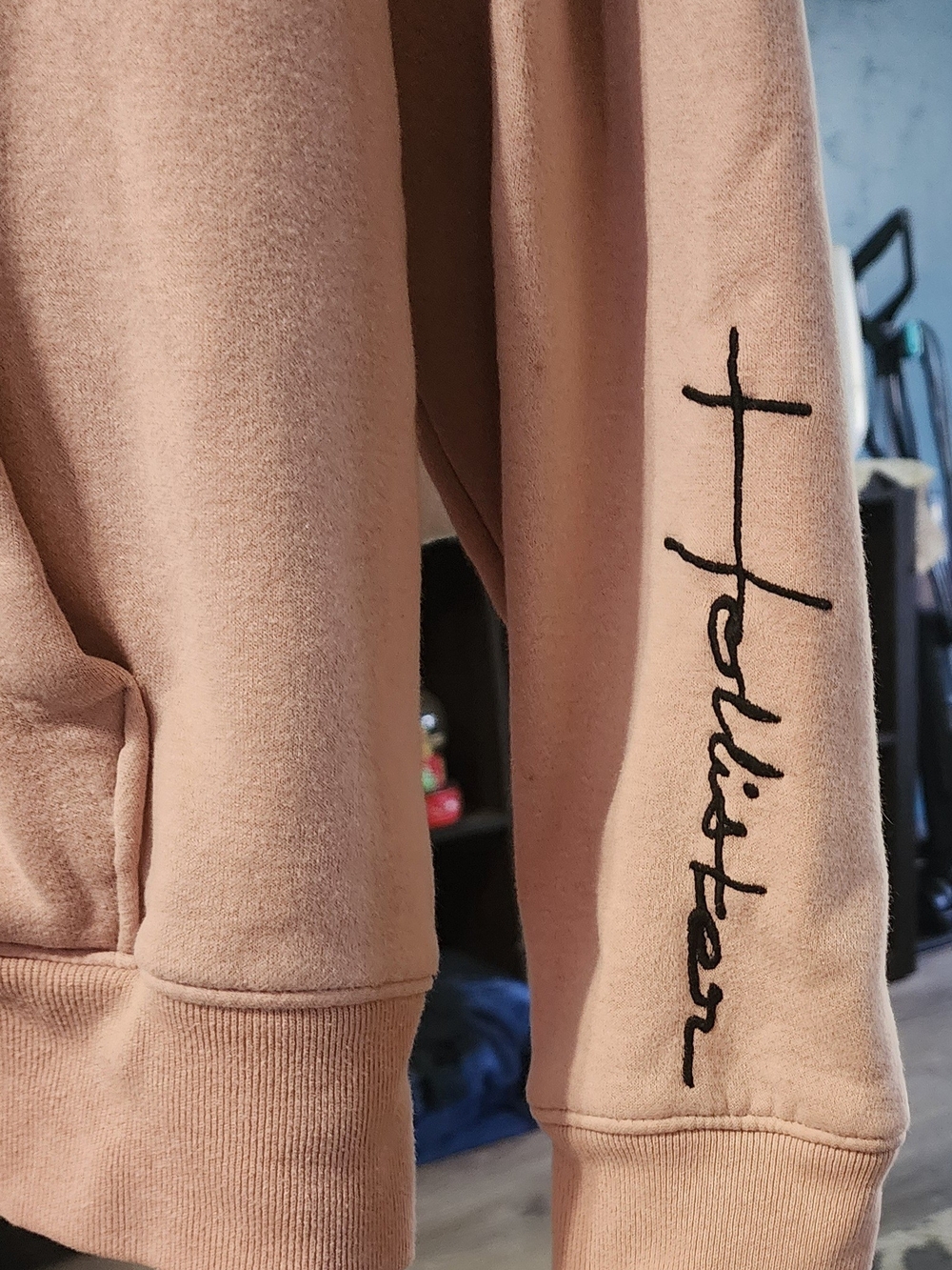 Hollister Women's Hoodie Sweatshirt - Dusty Pink Sz XL - Picture 3 of 5